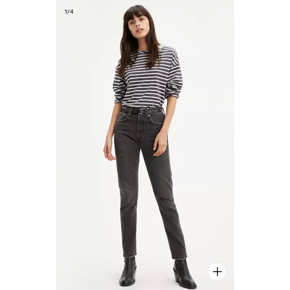 LEVI 501s Women’s Jeans High Rise Faded Black Color Size 26x28